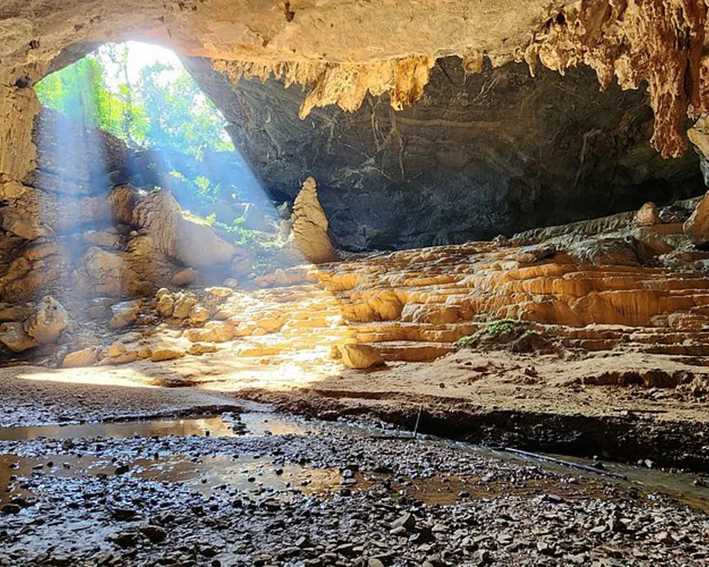 Nguom Ngao Cave on the SkyPath tour route