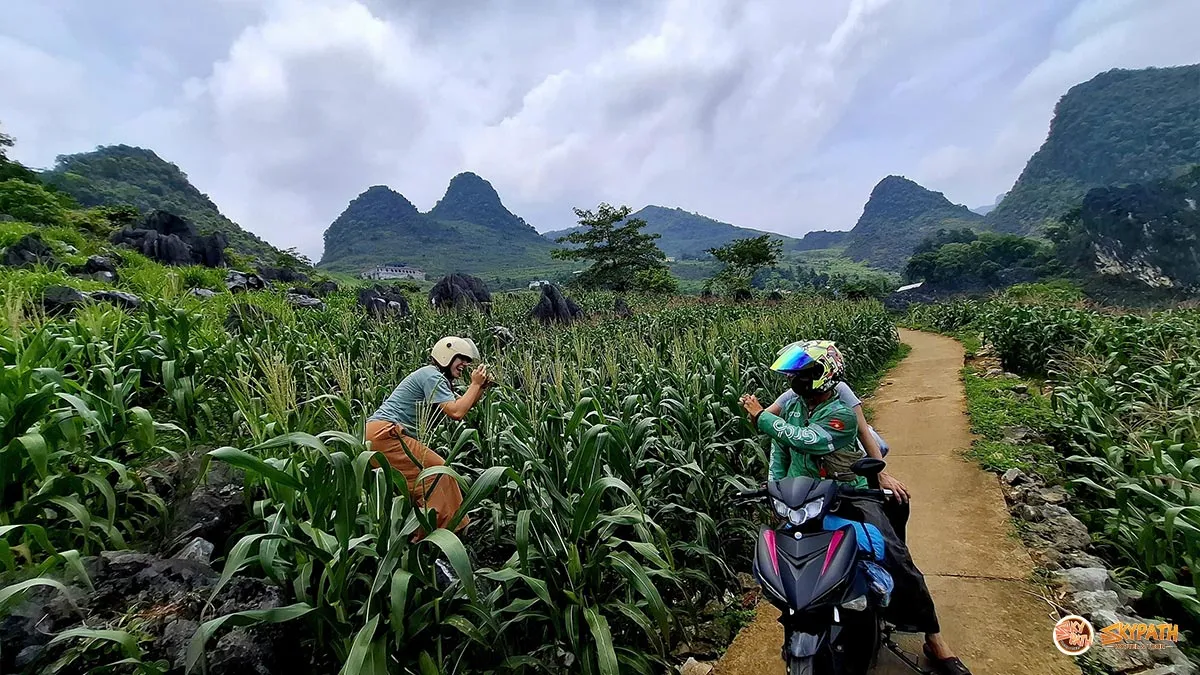 Travelers exploring the landscapes of Ha Giang and Cao Bang
