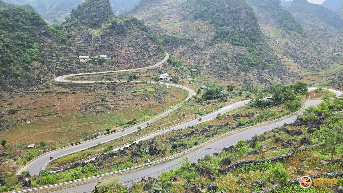 Mountain road on the Ha Giang Loop route