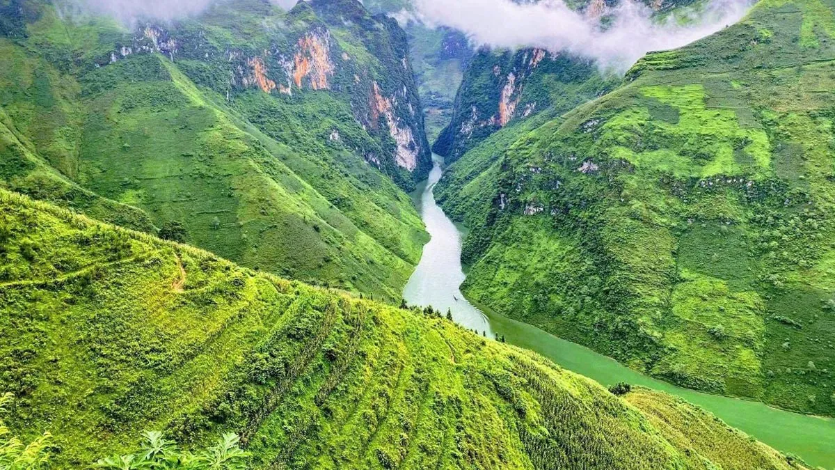 Mountain scenery in Ha Giang in September